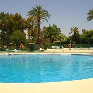 https://1-de-17-casa-con-jardin-privado-a-200m-de-la-playa.es-andalucia.com